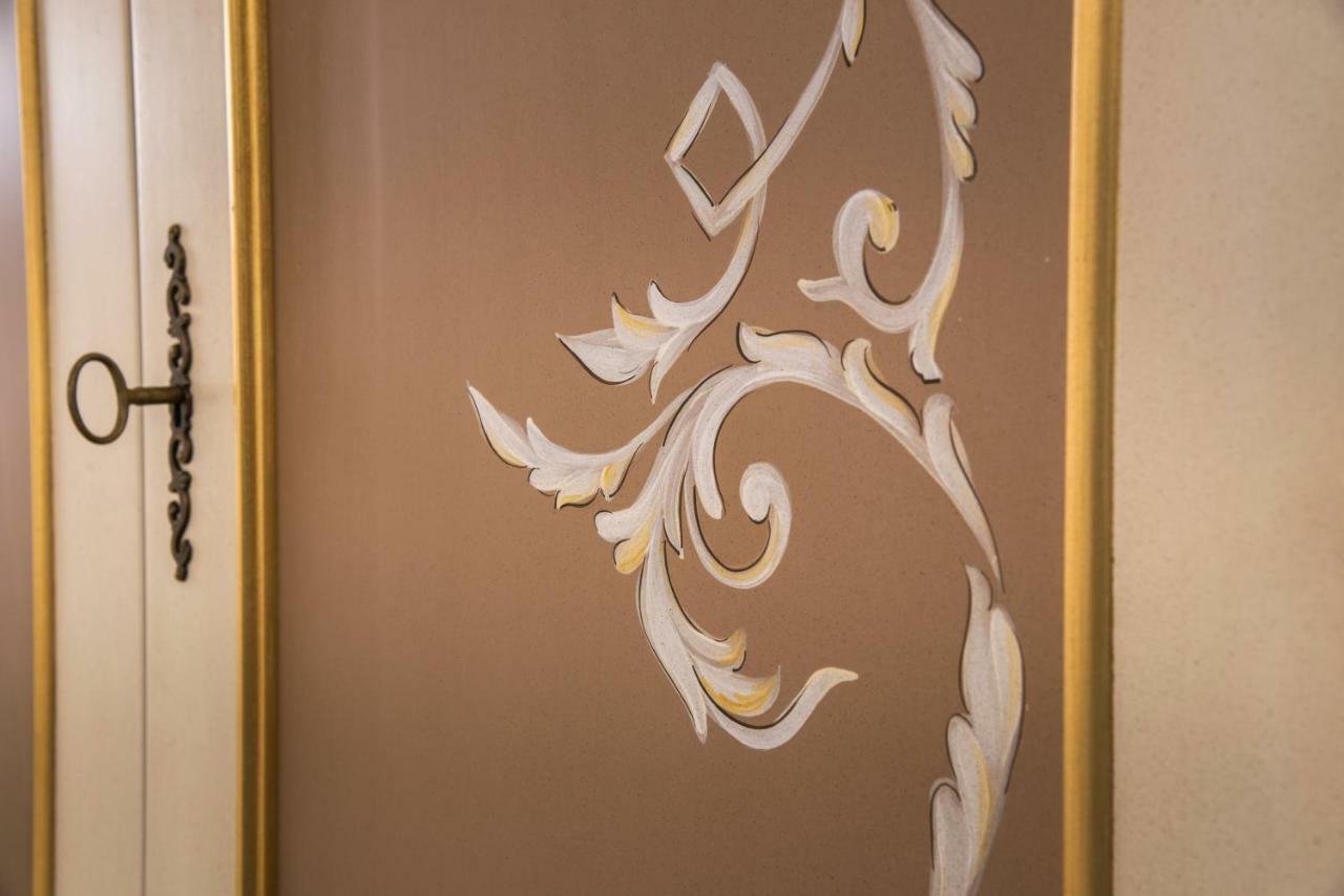 Bed and Breakfast Palazzo Bove Galatone Exterior foto