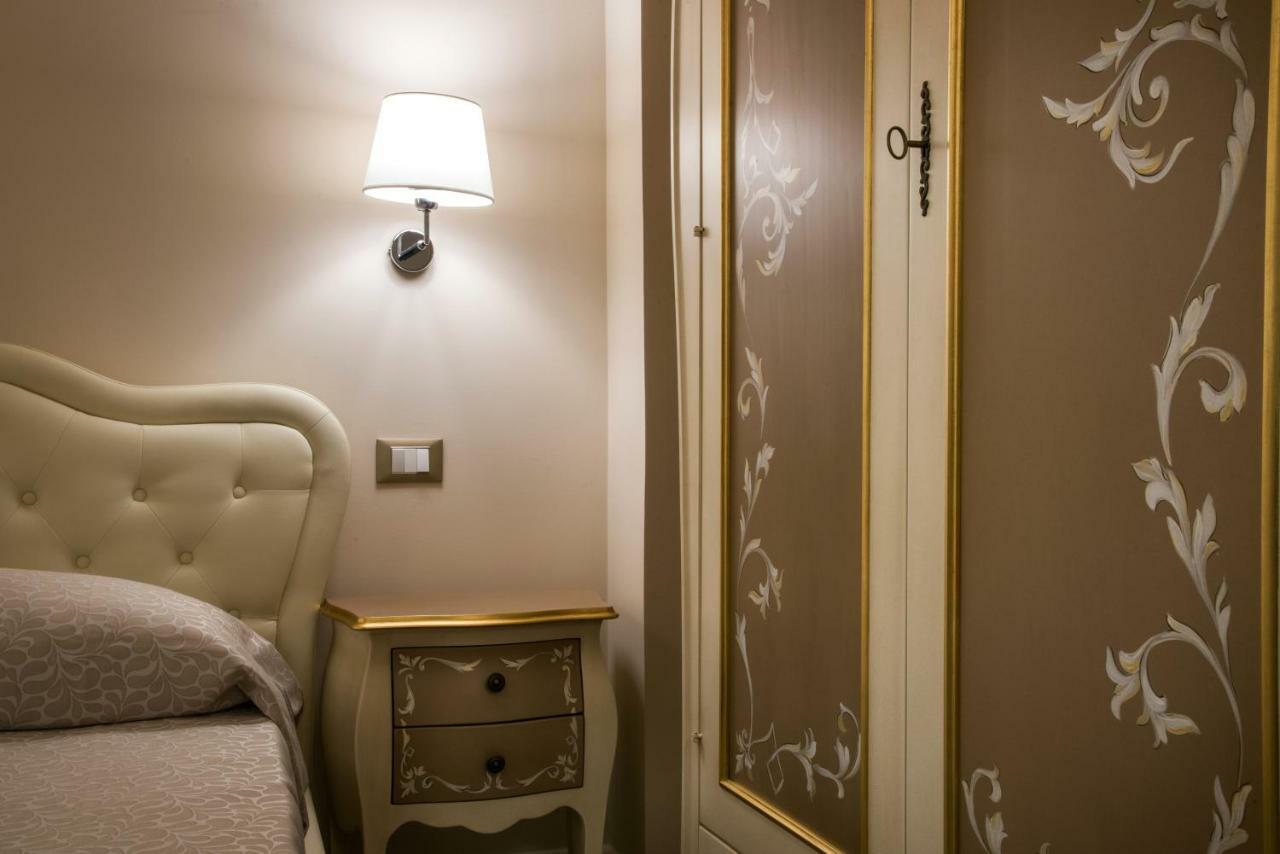 Bed and Breakfast Palazzo Bove Galatone Exterior foto