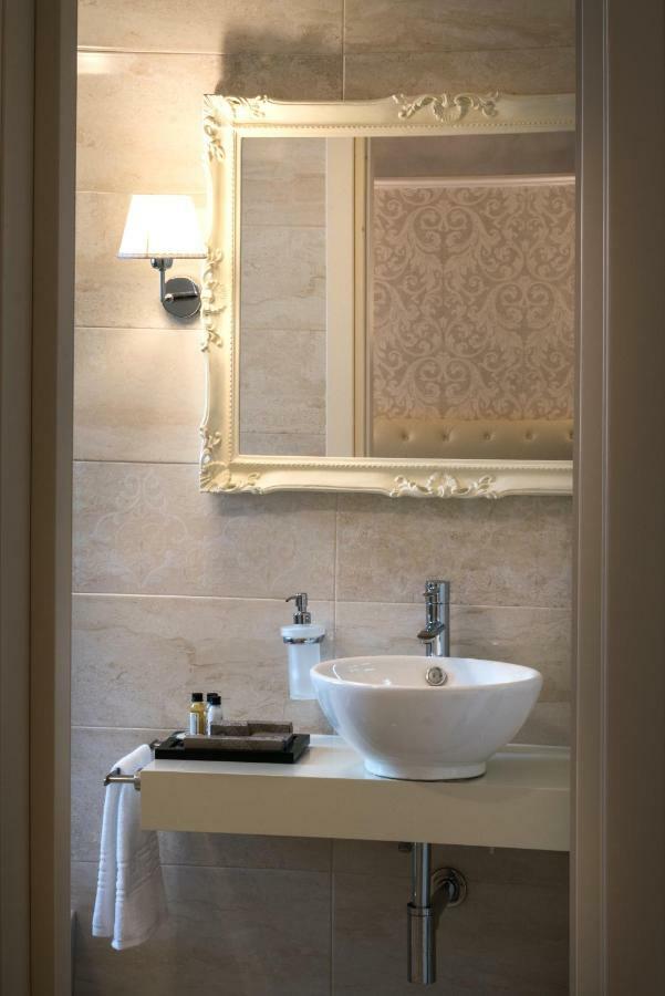 Bed and Breakfast Palazzo Bove Galatone Exterior foto