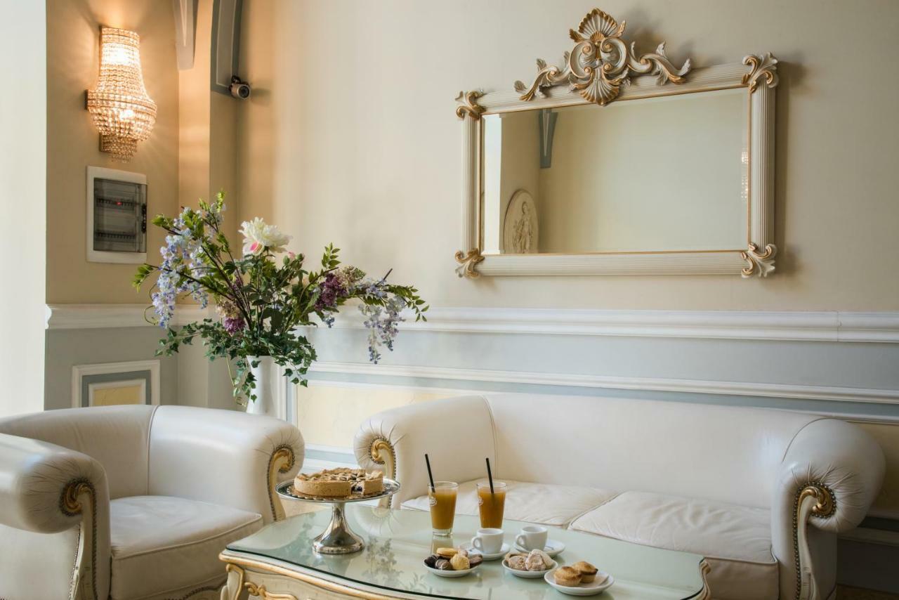 Bed and Breakfast Palazzo Bove Galatone Exterior foto